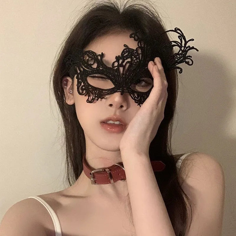 Máscara facial de encaje hueco para mujer, accesorios sexys para fiesta de graduación de plumas negras de princesa, disfraz de fiesta para niña, máscara de Cosplay para mascarada