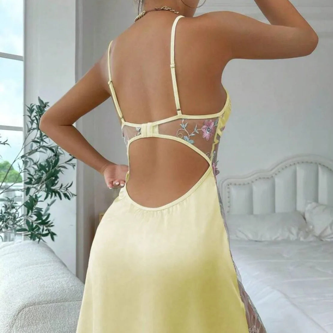 Camisón camisero con escote en V profundo de malla bordada transparente y satén – Sensation Viral TikTok en UE/EE. UU.