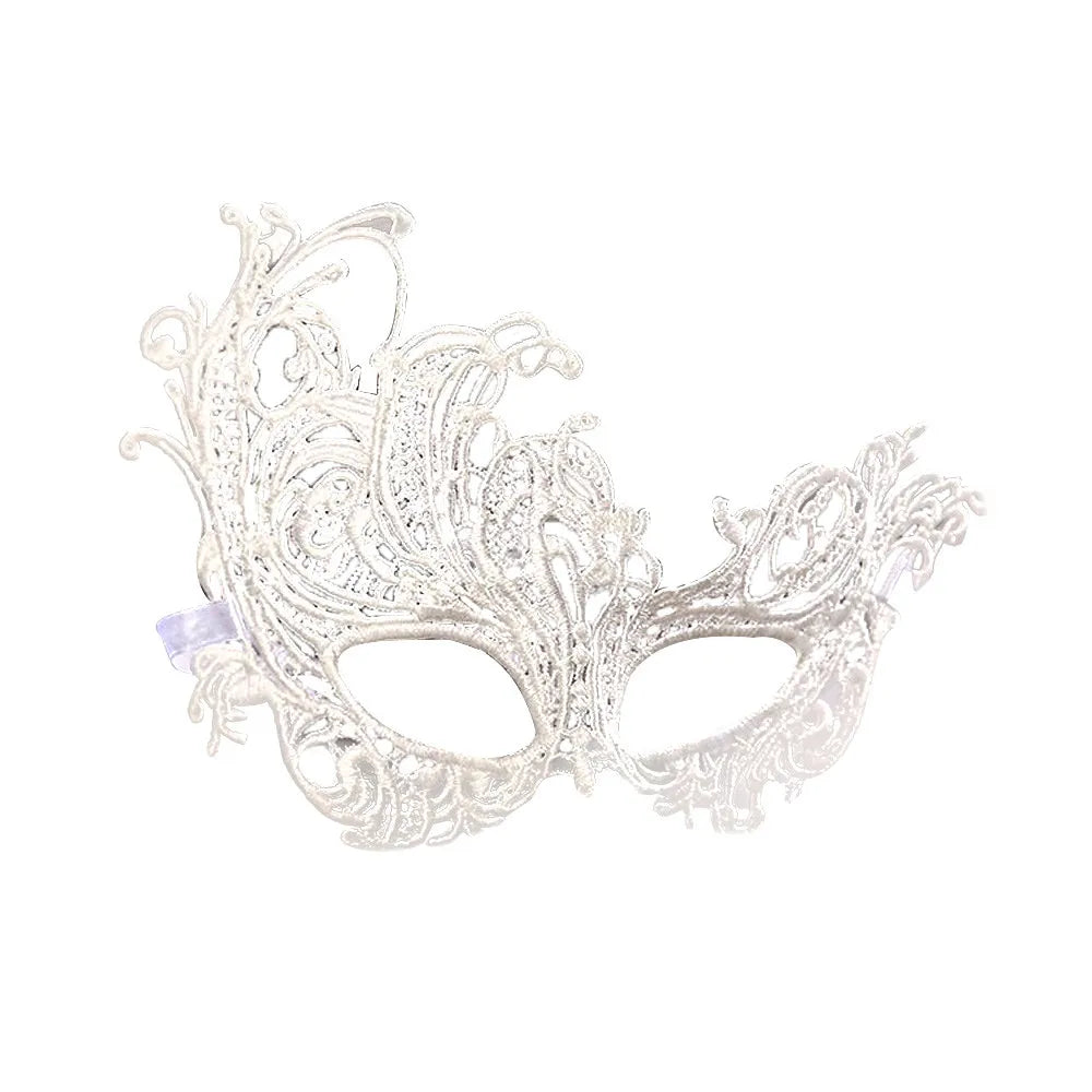 Máscara de mascarada blanca para mujer, máscara de media cara con encaje Floral hueco para evento de ojos, máscaras de Cosplay para Halloween, suministros festivos para fiestas de animales