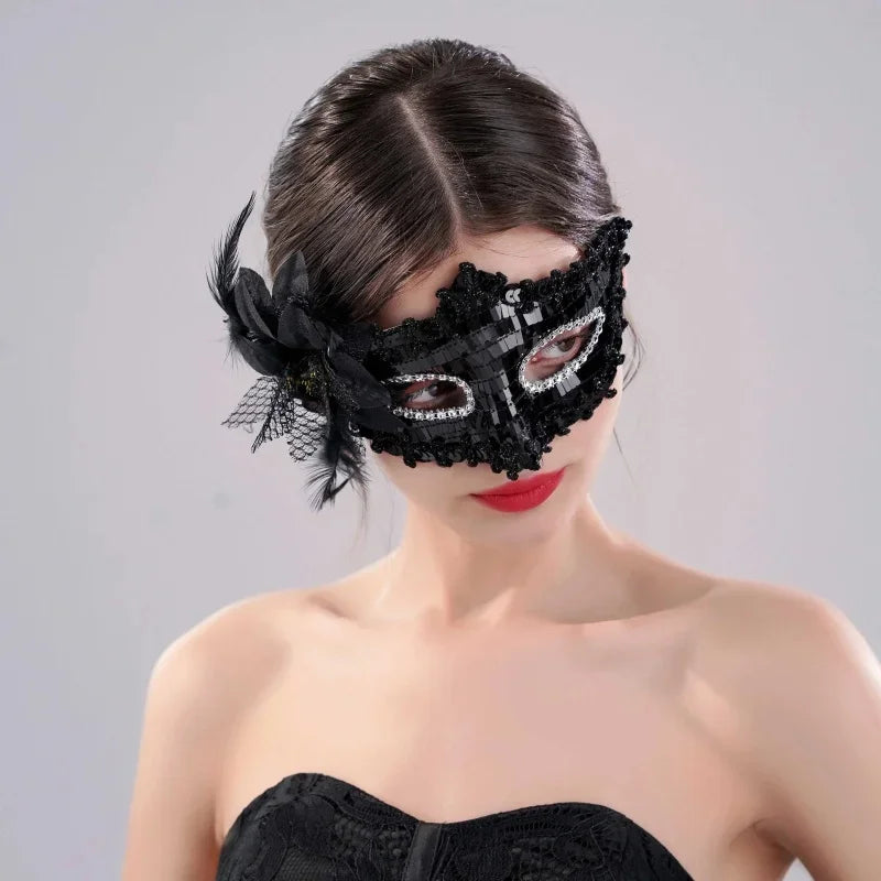 Fiesta de disfraces negra, accesorio de media cara, máscara de mariposa de plumas, máscara de ojos misteriosa anual para fiesta