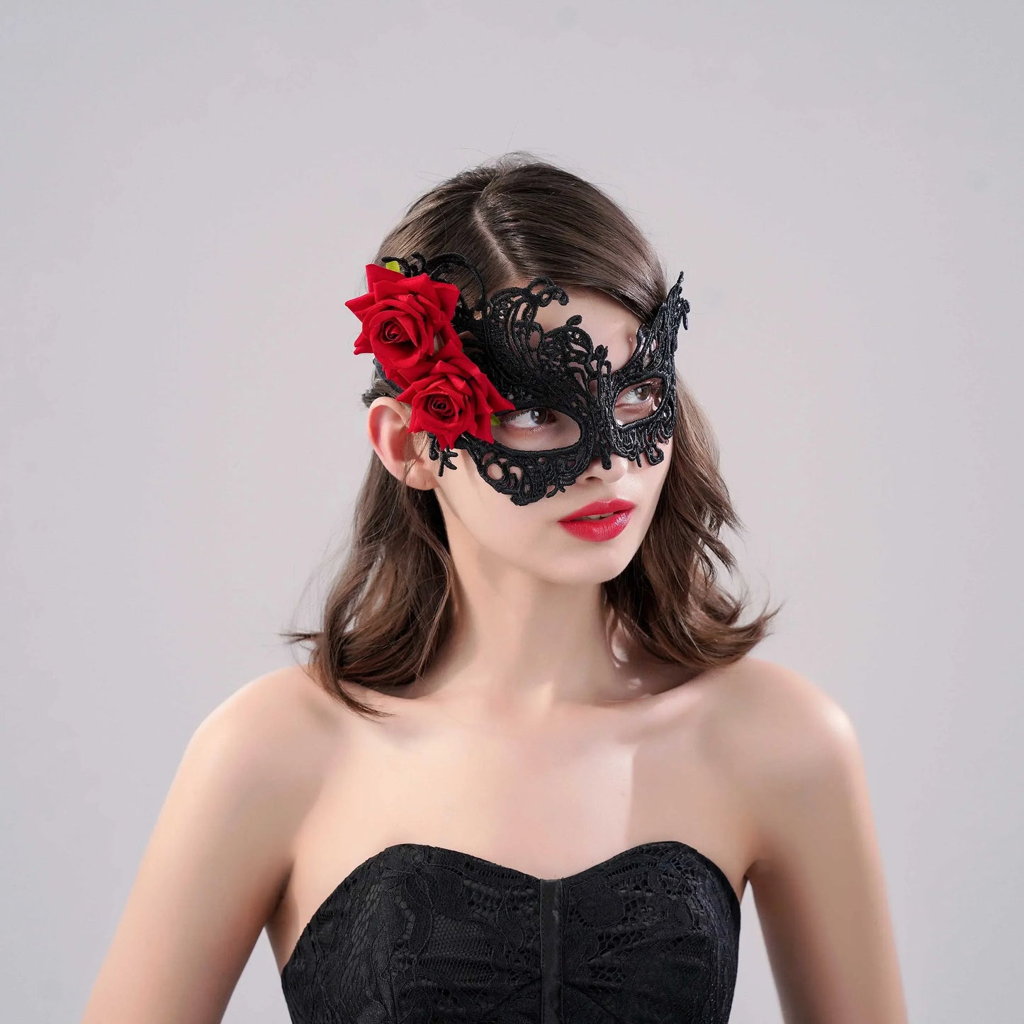 Fiesta de disfraces negra, accesorio de media cara, máscara de mariposa de plumas, máscara de ojos misteriosa anual para fiesta